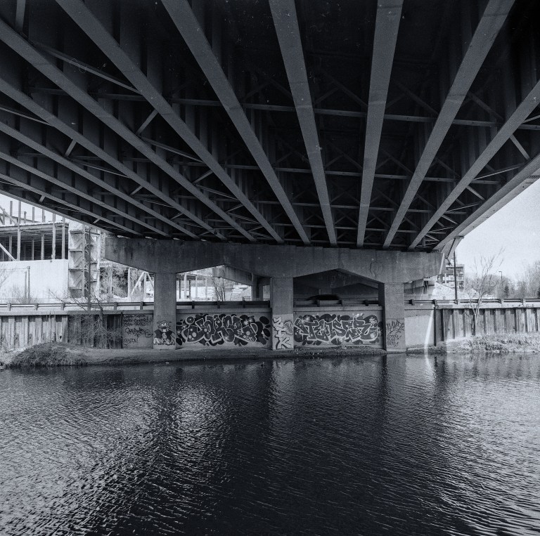 Hassy Library012-Edit