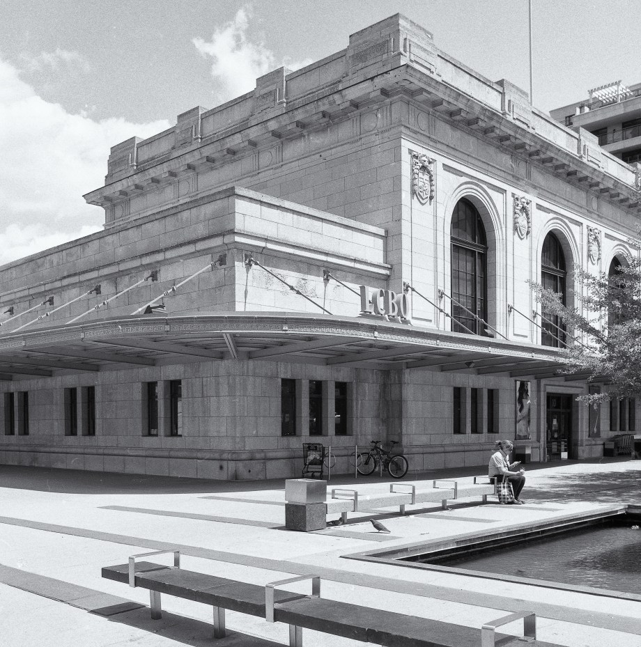 b Hass. 3 June RPX 100007-Edit