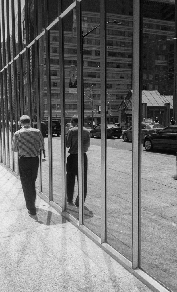 Olympus XA street018